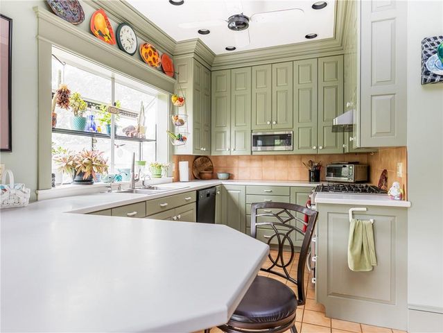1704 SW Walnut Street, Blue Springs, MO 64015