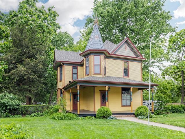 1704 SW Walnut Street, Blue Springs, MO 64015