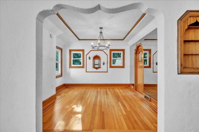 2805 E St, Sacramento, CA 95816