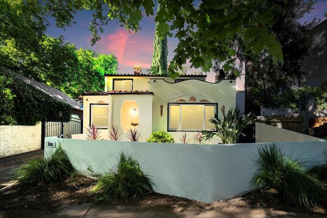 2805 E St, Sacramento, CA 95816