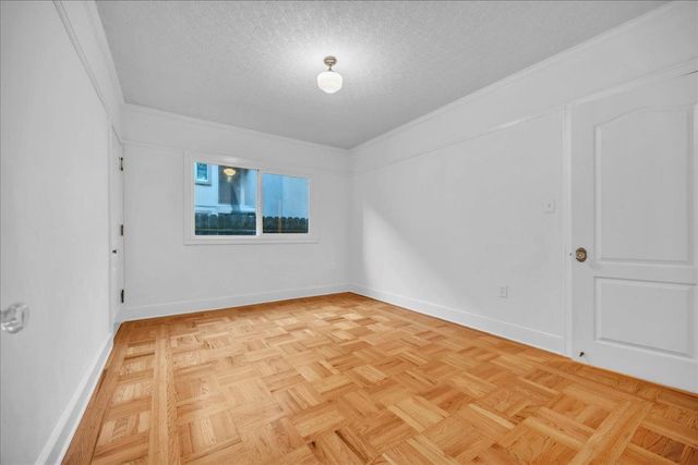 2805 E St, Sacramento, CA 95816