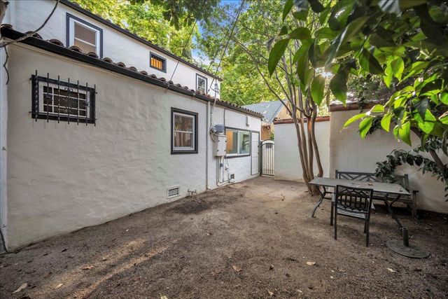 2805 E St, Sacramento, CA 95816