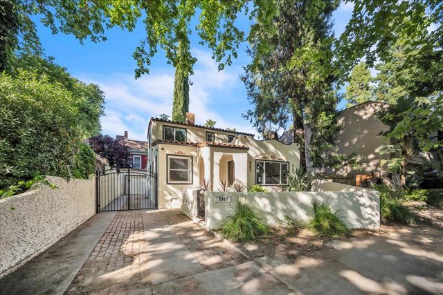 2805 E St, Sacramento, CA 95816