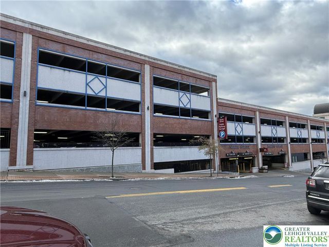 56 West North, Bethlehem City, PA 18018