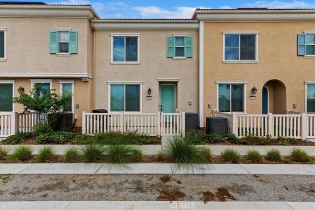 425 N Beechwood, Rialto, CA 92376