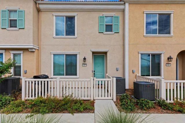 425 N Beechwood, Rialto, CA 92376