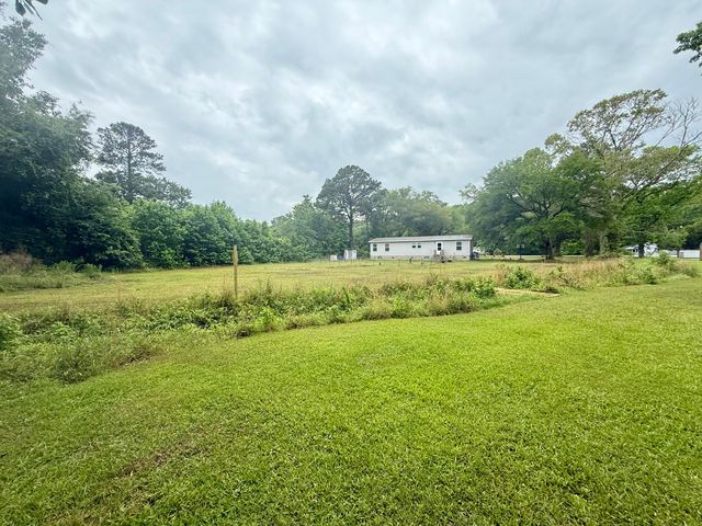 2810 Sc 174, Edisto Island, SC 29438