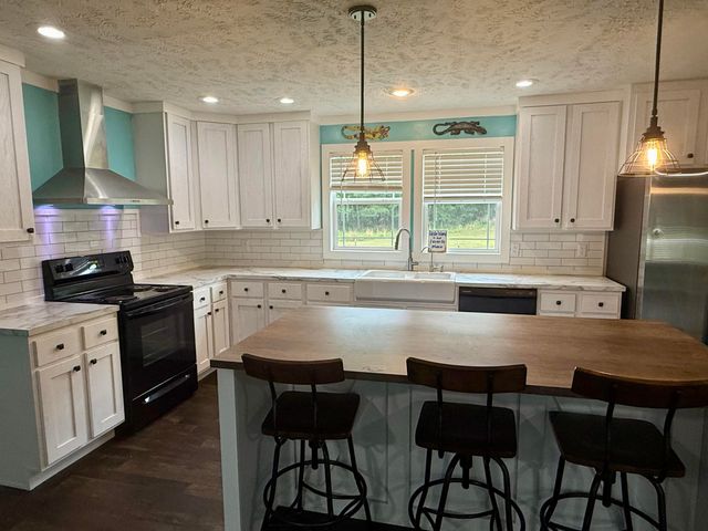 2810 Sc 174, Edisto Island, SC 29438