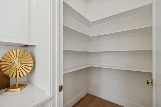 4714 W LEILA AVENUE, Tampa, FL 33616