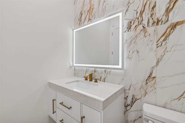 4714 W LEILA AVENUE, Tampa, FL 33616