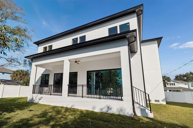 4714 W LEILA AVENUE, Tampa, FL 33616