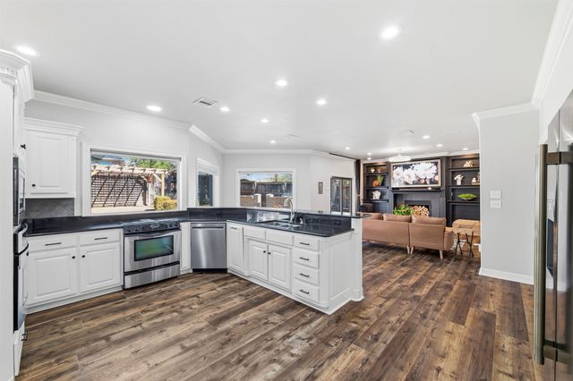 1024 Pebble Beach Drive, Mansfield, TX 76063