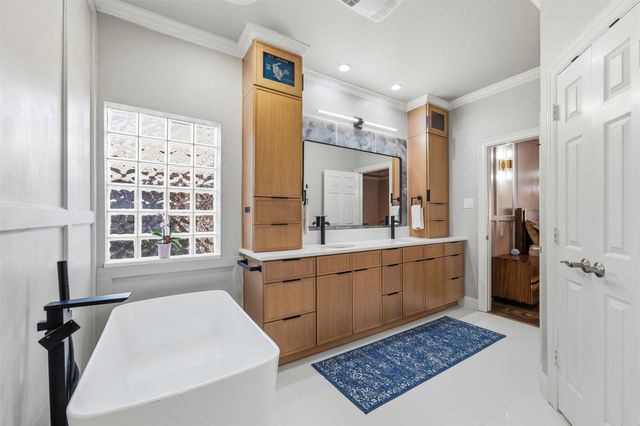 1024 Pebble Beach Drive, Mansfield, TX 76063