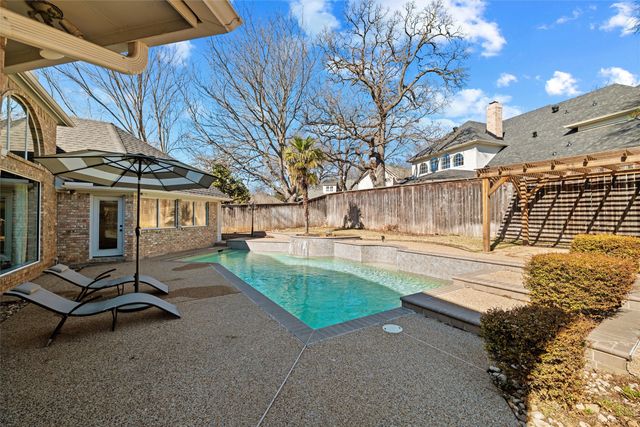 1024 Pebble Beach Drive, Mansfield, TX 76063