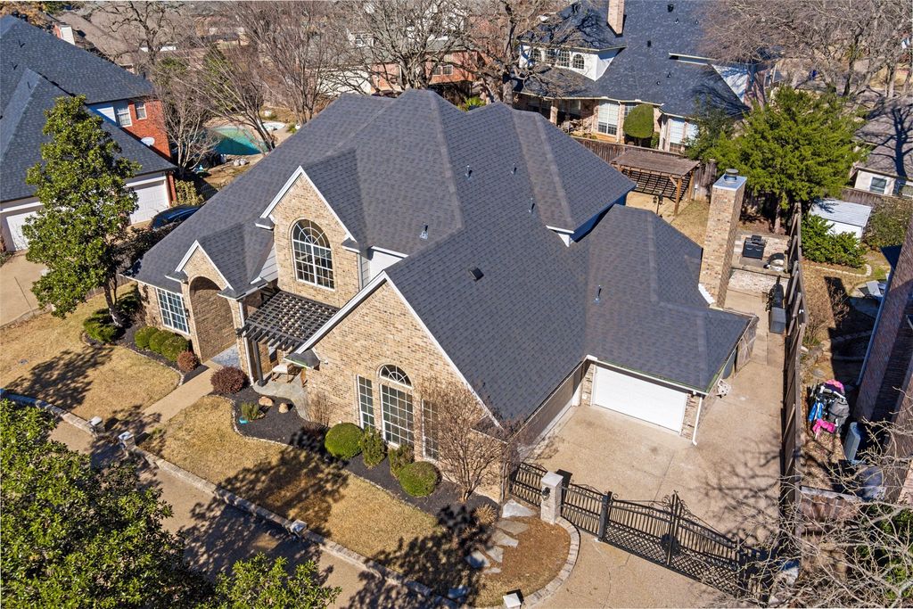 1024 Pebble Beach Drive, Mansfield, TX 76063