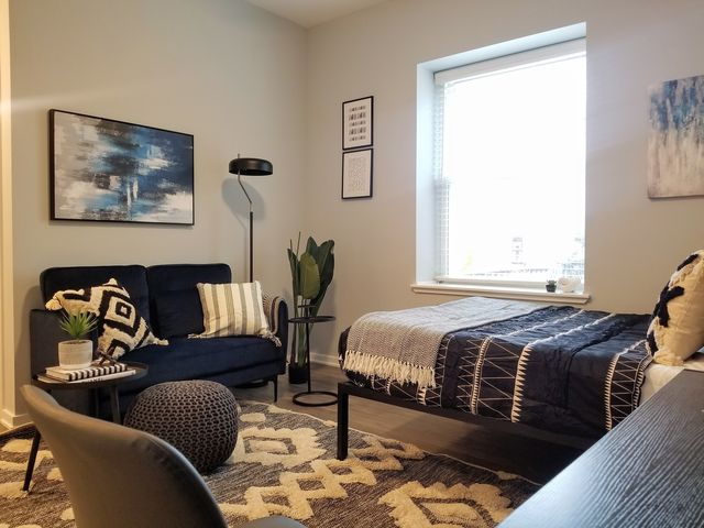 5240 N Winthrop Avenue 409, Chicago, IL 60640