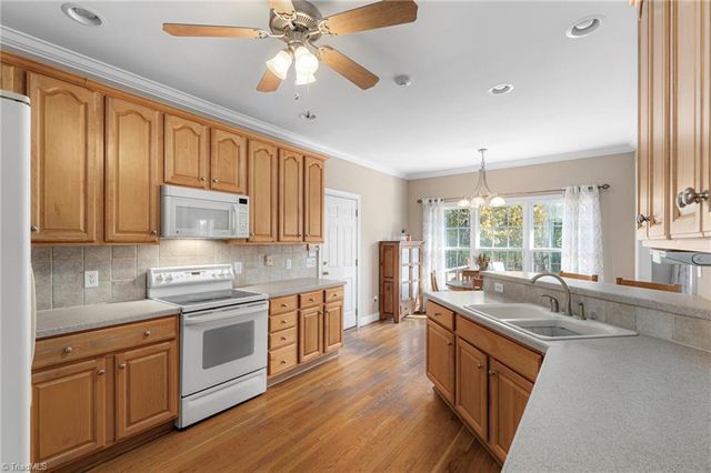 2131 Scalesville Road, Summerfield, NC 27358