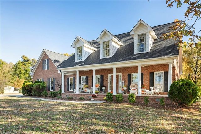 2131 Scalesville Road, Summerfield, NC 27358