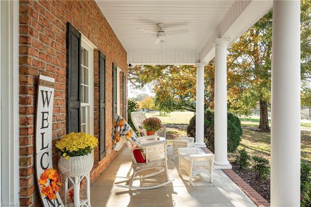 2131 Scalesville Road, Summerfield, NC 27358