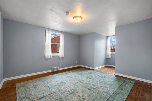 1908 Haywood St, Farrell, PA 16121