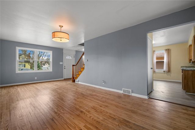 1908 Haywood St, Farrell, PA 16121