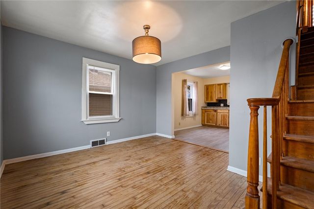 1908 Haywood St, Farrell, PA 16121