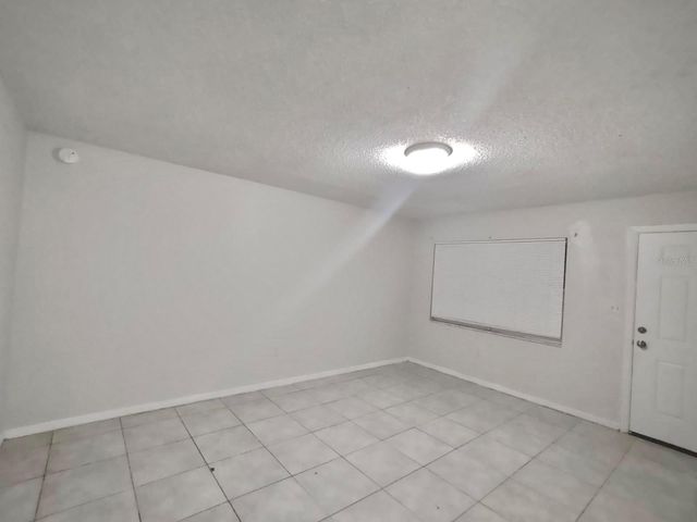 1704 BIRCHWOOD CIRCLE 1, Leesburg, FL 34748