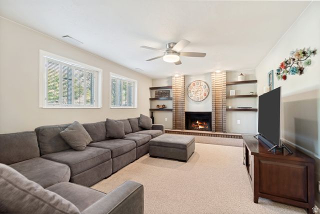 9832 S FALCONHURST DR, Sandy, UT 84092
