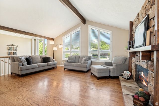 9832 S FALCONHURST DR, Sandy, UT 84092