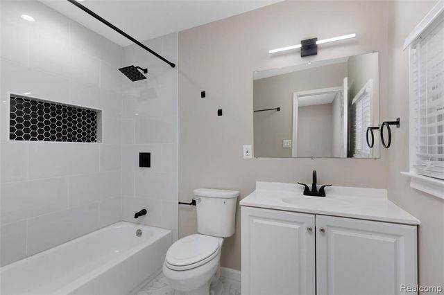 1565 Glendale Street, Detroit, MI 48238