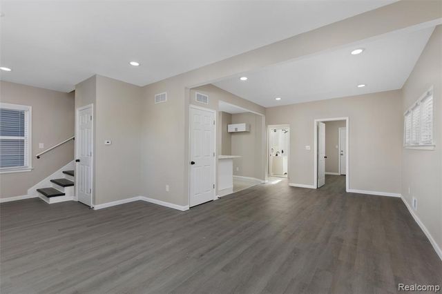 1565 Glendale Street, Detroit, MI 48238