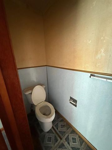 914 Howard Street, Jennings, LA 70546