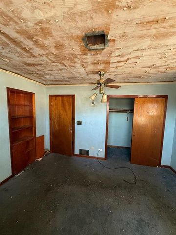 914 Howard Street, Jennings, LA 70546