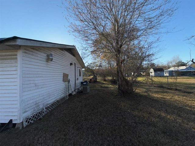 914 Howard Street, Jennings, LA 70546