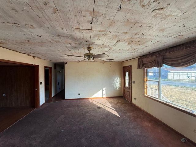 914 Howard Street, Jennings, LA 70546