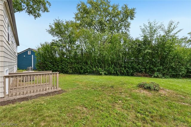 3131 Tod Avenue NW, Warren, OH 44485