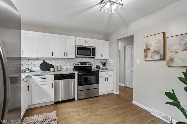 3131 Tod Avenue NW, Warren, OH 44485