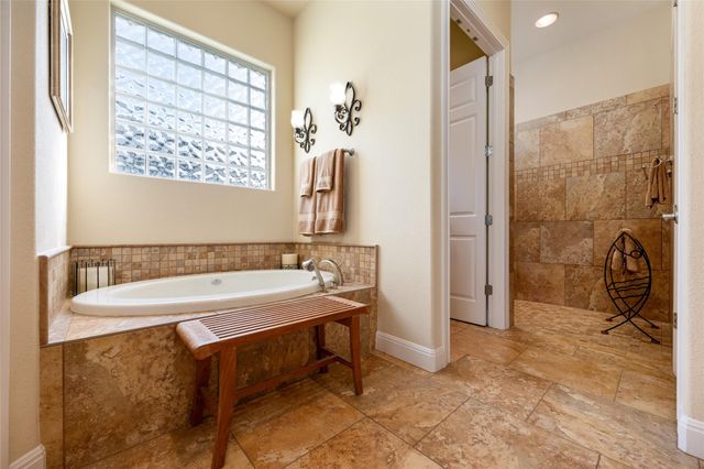 27017 Masters Parkway, Spicewood, TX 78669