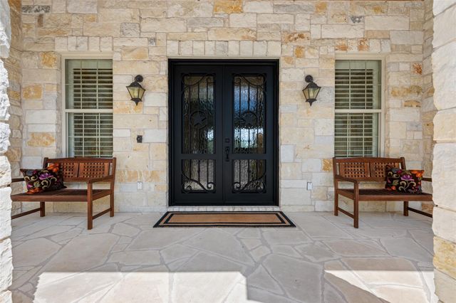 27017 Masters Parkway, Spicewood, TX 78669