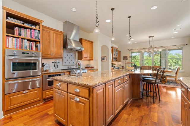 27017 Masters Parkway, Spicewood, TX 78669