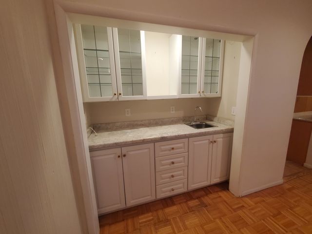 2801 12th Avenue, Rock Island, IL 61201