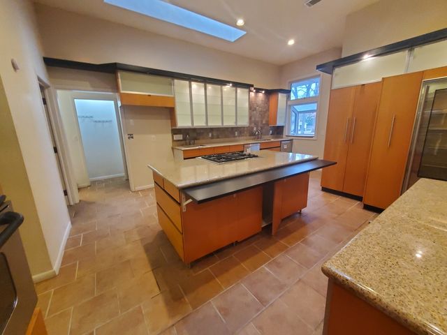 2801 12th Avenue, Rock Island, IL 61201