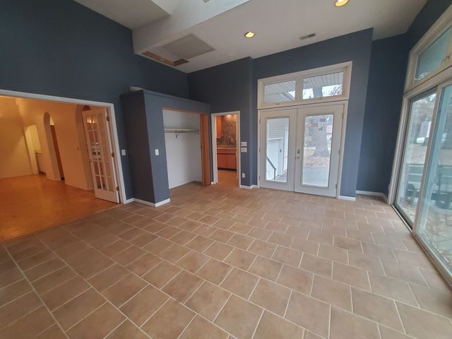 2801 12th Avenue, Rock Island, IL 61201