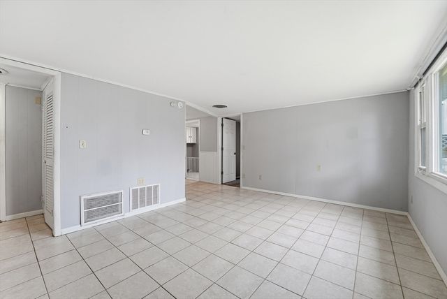 165 Hampden St, Springfield, MA 01151