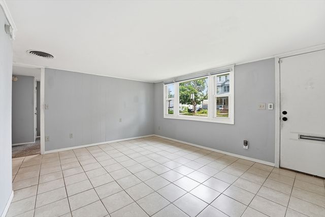 165 Hampden St, Springfield, MA 01151