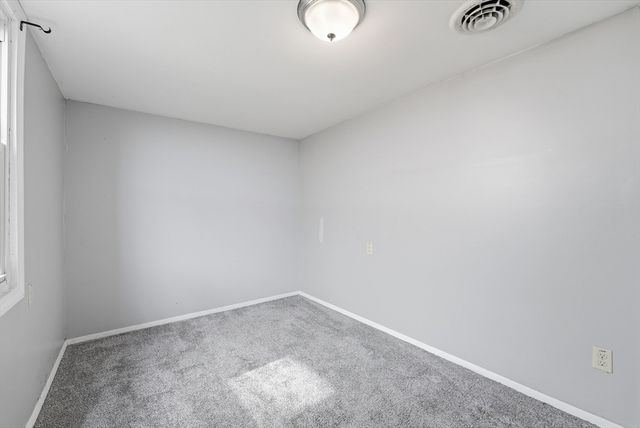 165 Hampden St, Springfield, MA 01151