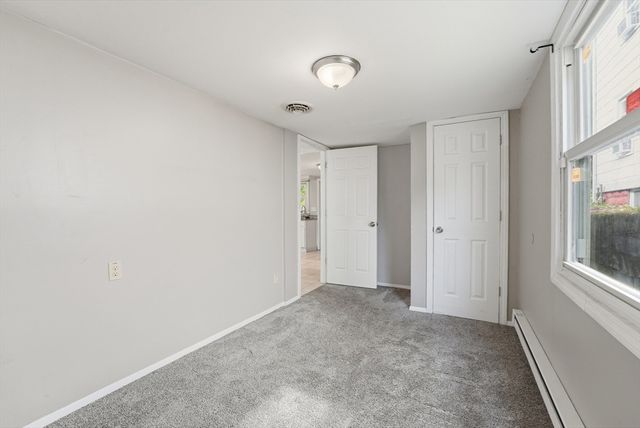 165 Hampden St, Springfield, MA 01151