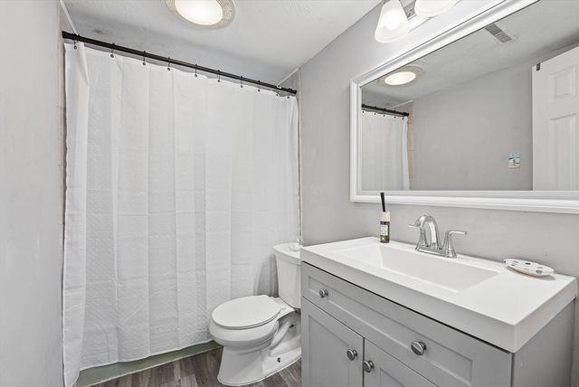 165 Hampden St, Springfield, MA 01151