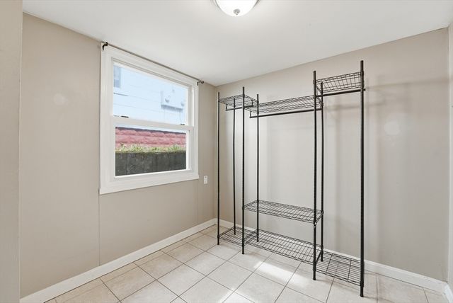 165 Hampden St, Springfield, MA 01151