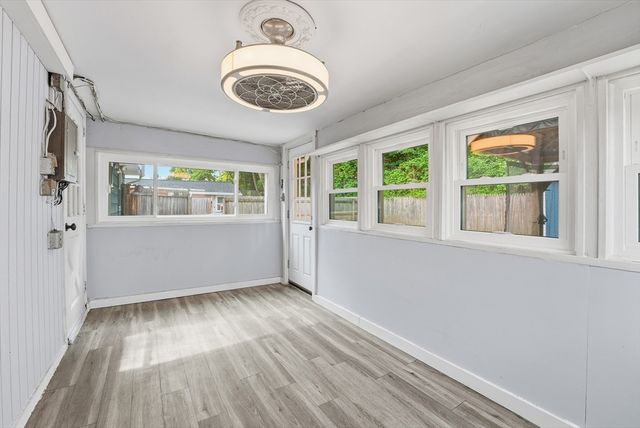 165 Hampden St, Springfield, MA 01151